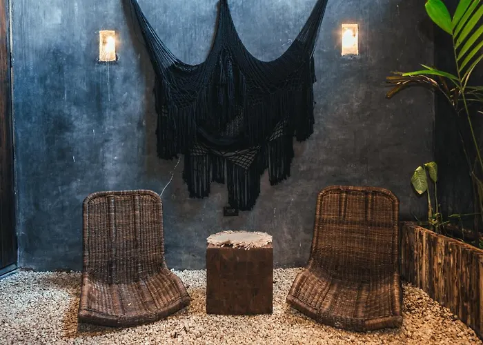 Hotel Esmeralda Boutique & Residences 4*