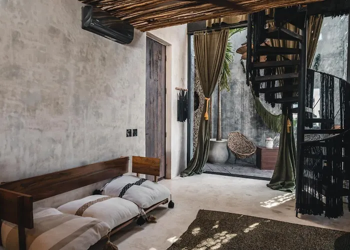 Esmeralda Boutique & Residences Hotel 4*