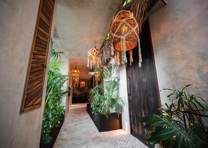 Hotel Esmeralda Boutique & Residences 4*